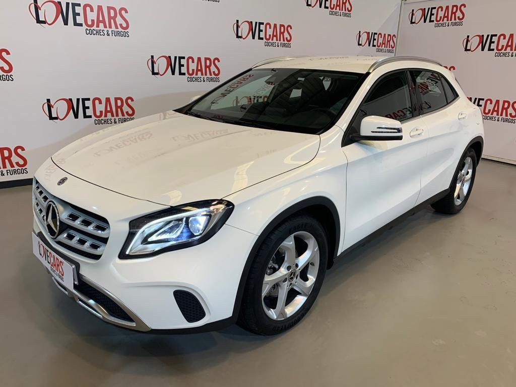 MERCEDES CLASE GLA 200 D  ADVANTAGE  136CV de segunda mano