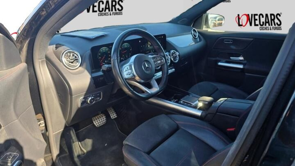 MERCEDES CLASE GLA 200 D AUTOM. AMG PREMIUM 150 de segunda mano