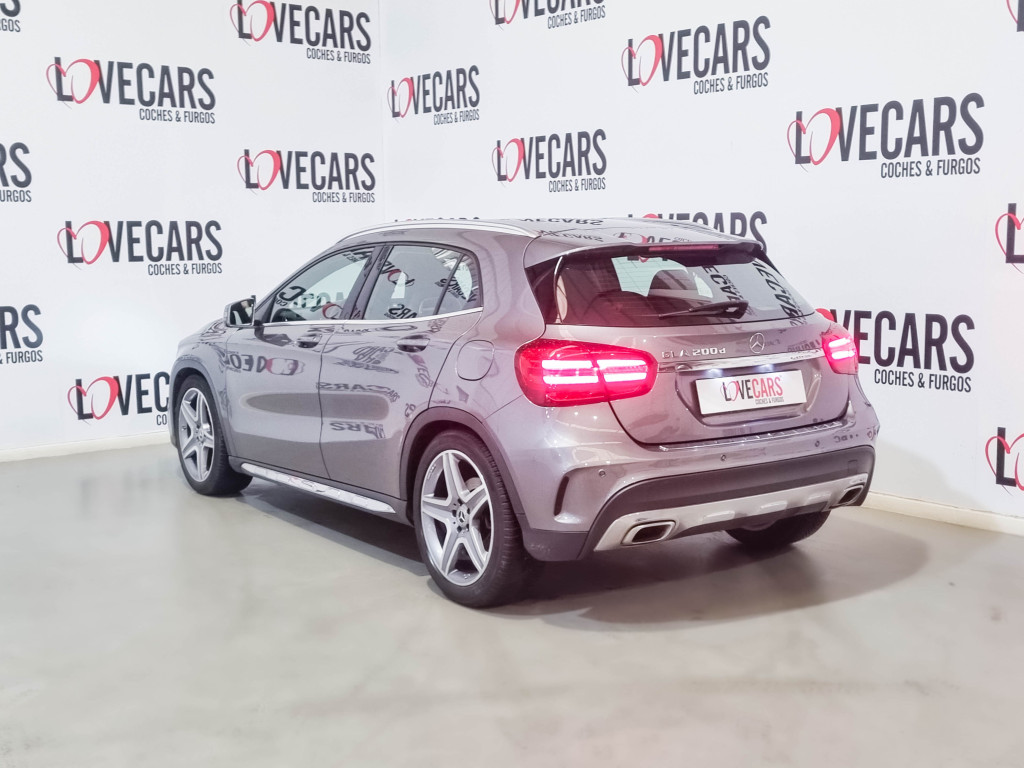 MERCEDES GLA 200 CDI AUTOM AMG 136 de segunda mano