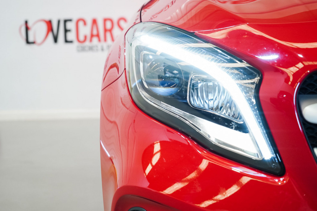 MERCEDES GLA 200 CDI URBAN 136 de segunda mano