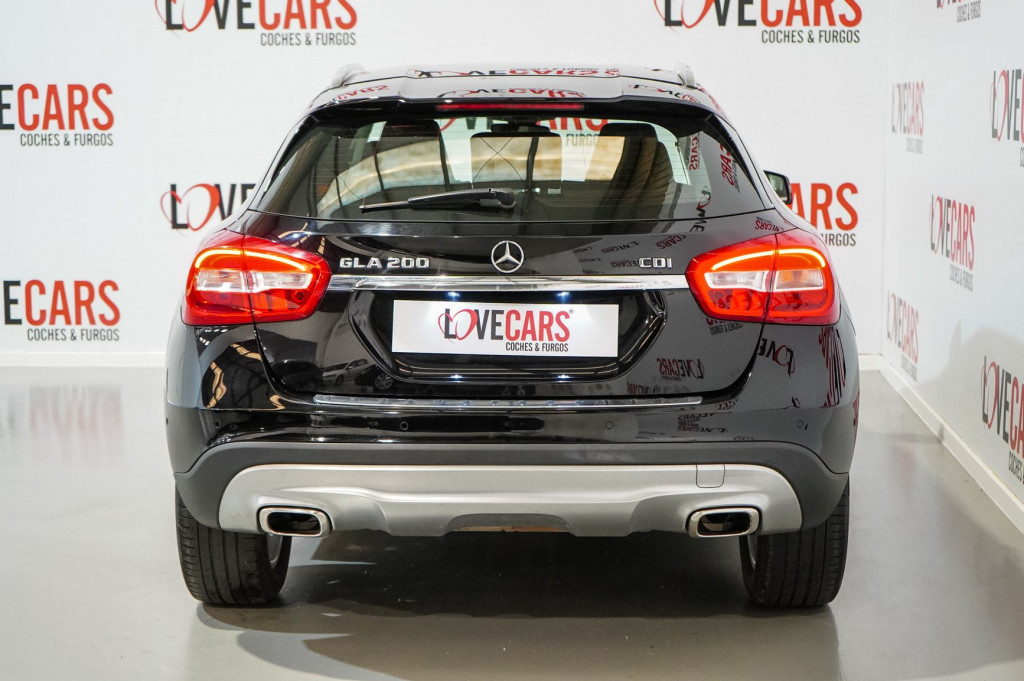 MERCEDES GLA 200 CDI URBAN 136 de segunda mano