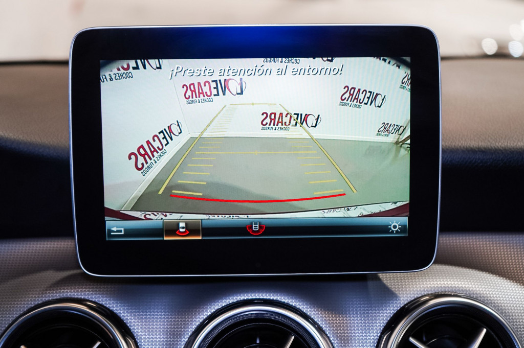 MERCEDES GLA 200 CDI URBAN 136 de segunda mano