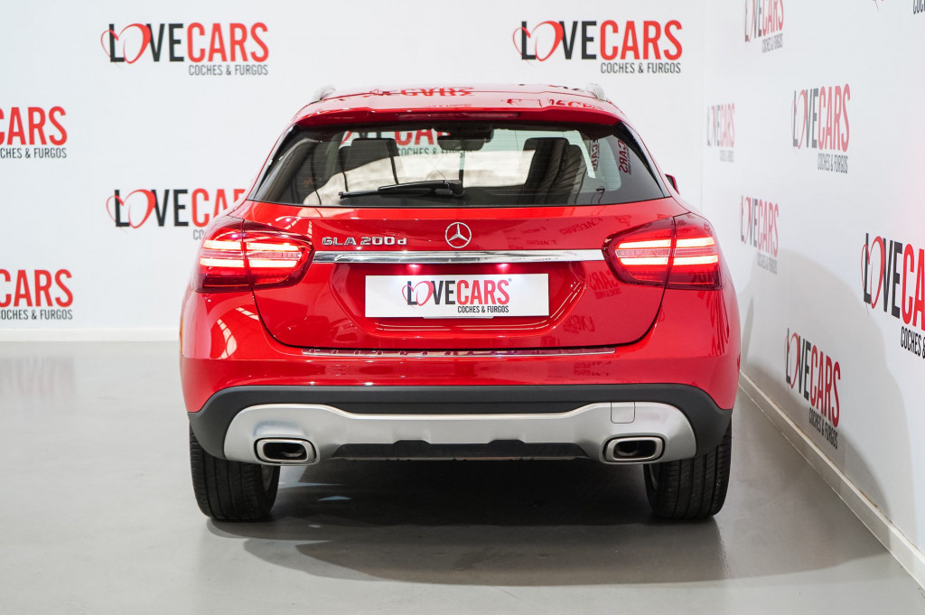 MERCEDES GLA 200 CDI URBAN 136 de segunda mano