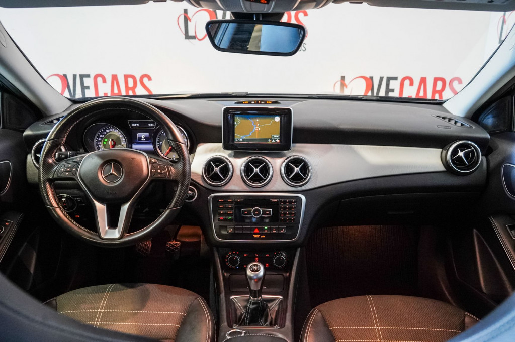 MERCEDES GLA 200 CDI URBAN 136 de segunda mano