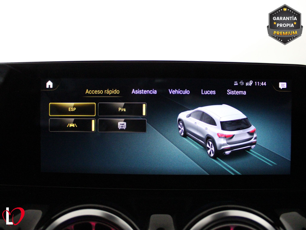 MERCEDES GLA 200 D AMG LINE + PAQ PREMIUM 150 de segunda mano