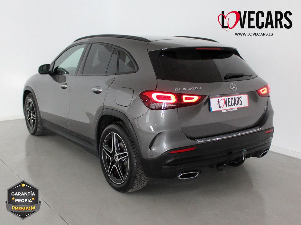 MERCEDES GLA 200 D AMG LINE + PAQ PREMIUN 150 de segunda mano
