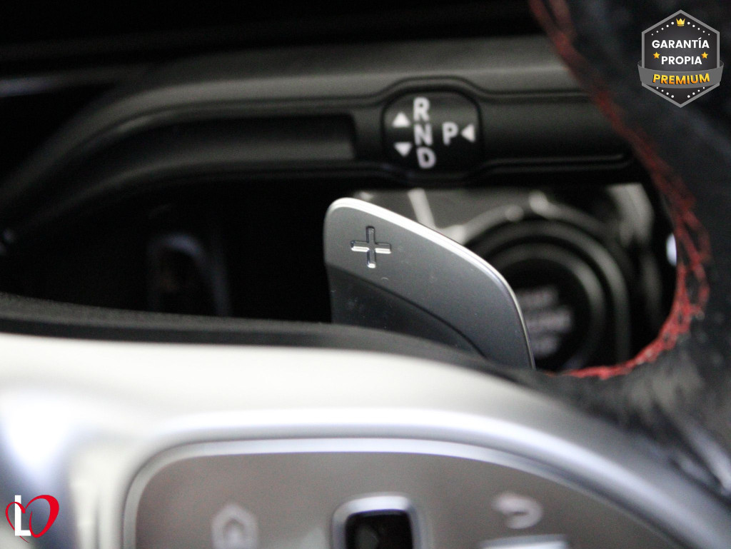 MERCEDES GLA 200 D AMG LINE + PAQ PREMIUN 150 de segunda mano