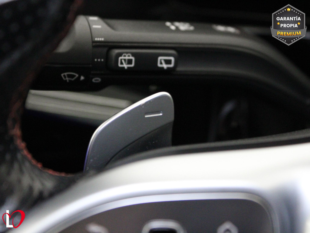 MERCEDES GLA 200 D AMG LINE + PAQ PREMIUN 150 de segunda mano