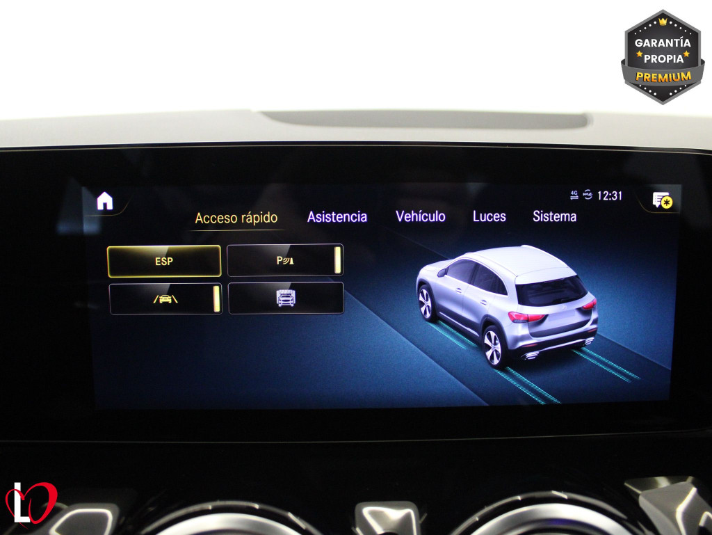 MERCEDES GLA 200 D AMG LINE + PAQ PREMIUN 150 de segunda mano