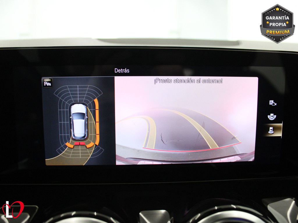 MERCEDES GLA 200 D AMG LINE + PAQ PREMIUN 150 de segunda mano