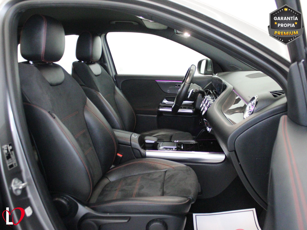 MERCEDES GLA 200 D AMG LINE + PAQ PREMIUN 150 de segunda mano