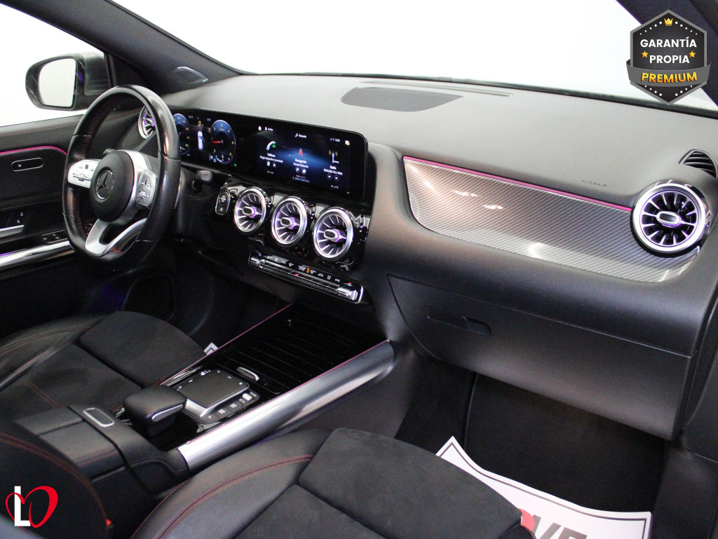 MERCEDES GLA 200 D AMG LINE + PAQ PREMIUN 150 de segunda mano