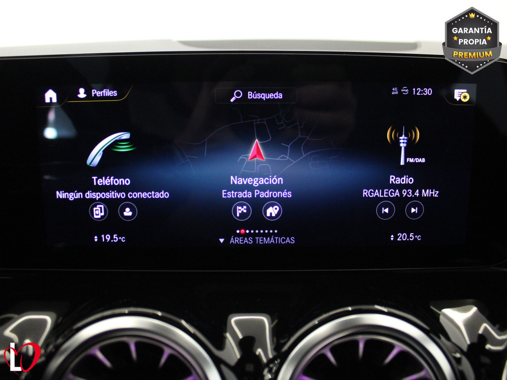 MERCEDES GLA 200 D AMG LINE + PAQ PREMIUN 150 de segunda mano