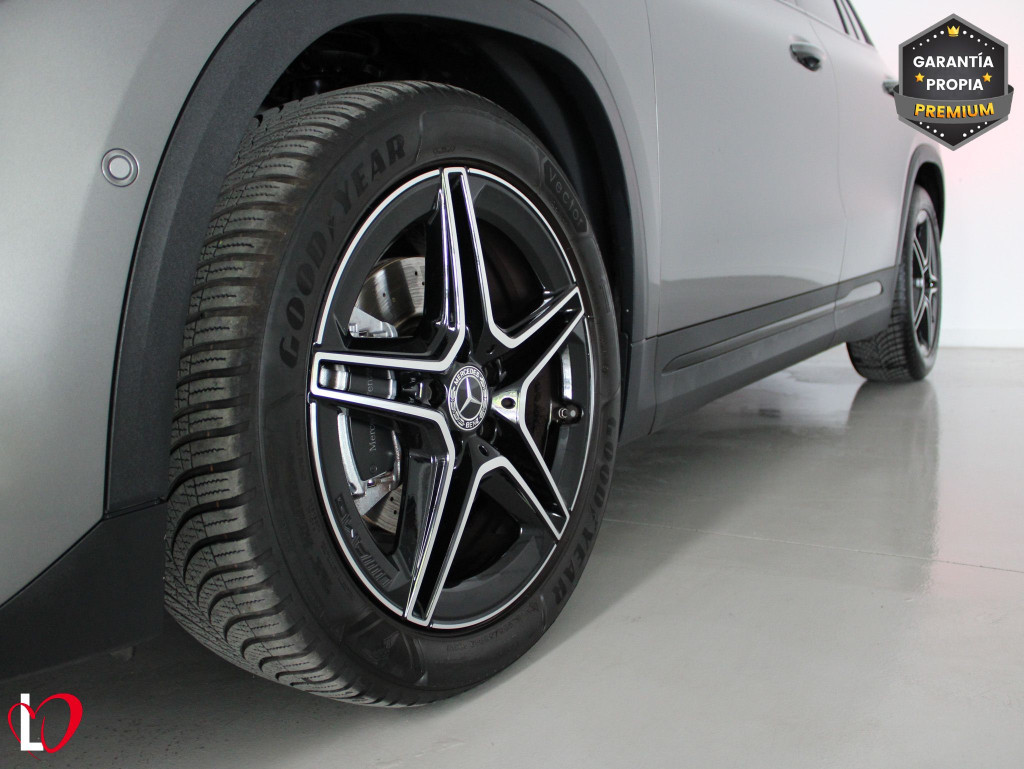 MERCEDES GLA 200 D AMG LINE PREMIUM 150 de segunda mano