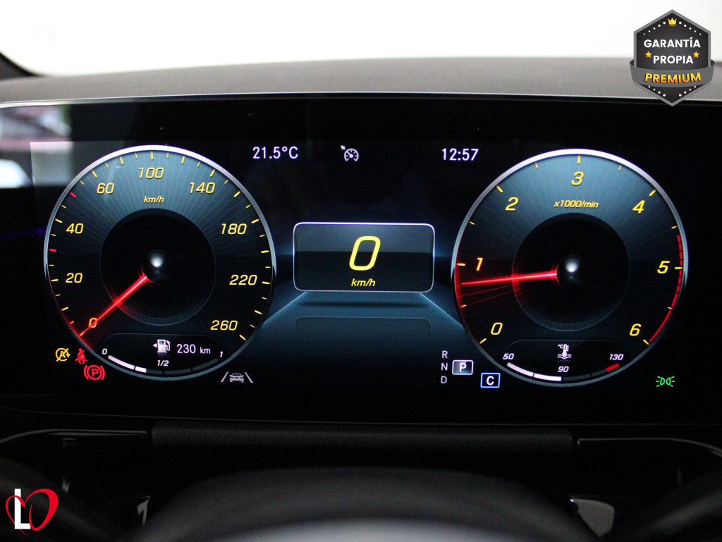 MERCEDES GLA 200 D AMG LINE PREMIUM 150 de segunda mano