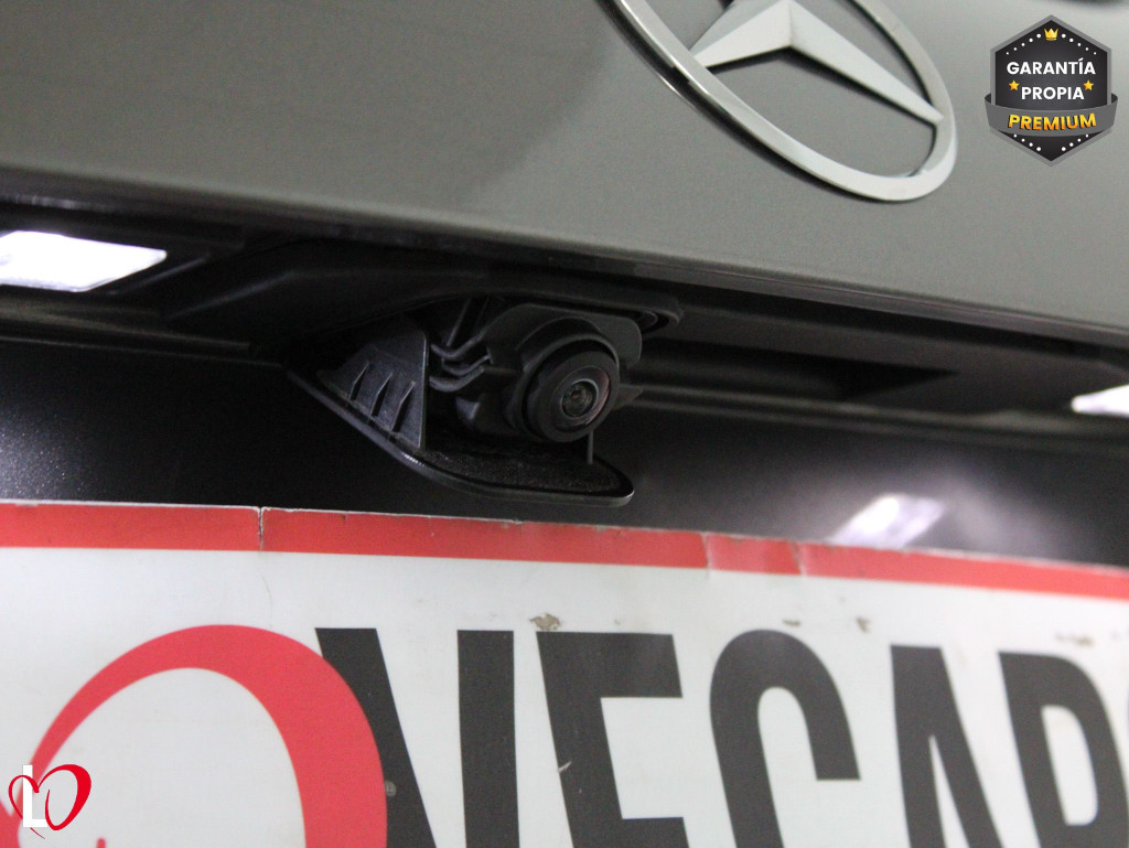 MERCEDES GLA 200 D AMG LINE PREMIUM 150 de segunda mano
