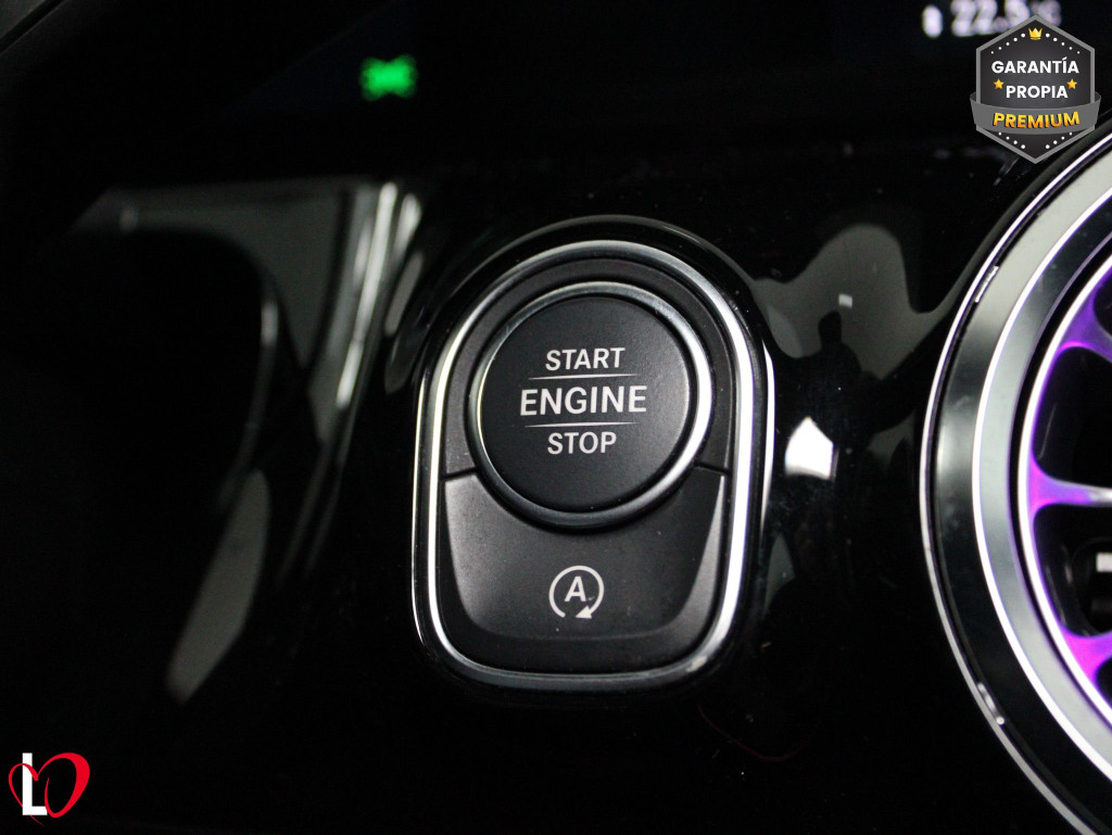MERCEDES GLA 200 D AMG LINE PREMIUM 150 de segunda mano