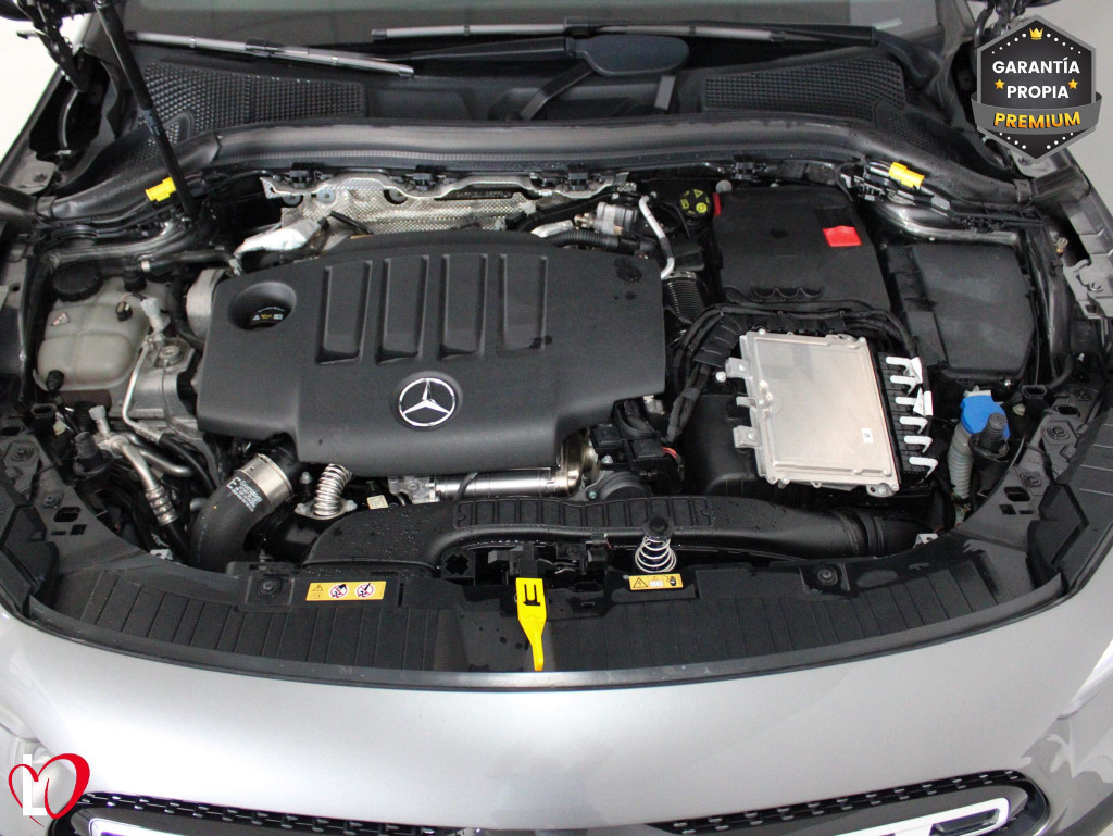 MERCEDES GLA 200 D AMG LINE PREMIUM 150 de segunda mano