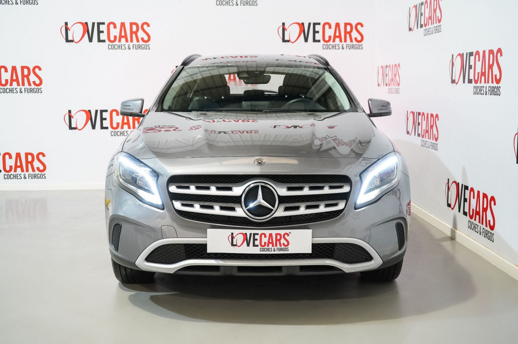 MERCEDES GLA 200 D AUTO BUSINESS 136 de segunda mano