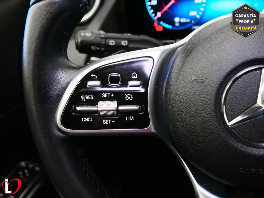 MERCEDES GLA 200 D AUTOM. 150 de segunda mano