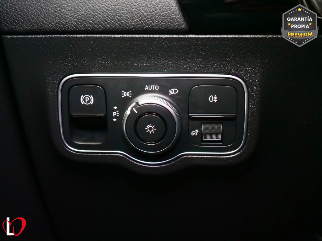 MERCEDES GLA 200 D AUTOM. 150 de segunda mano