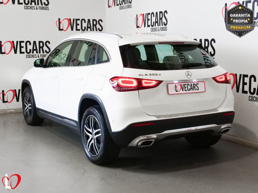 MERCEDES GLA 200 D AUTOM. 150 de segunda mano