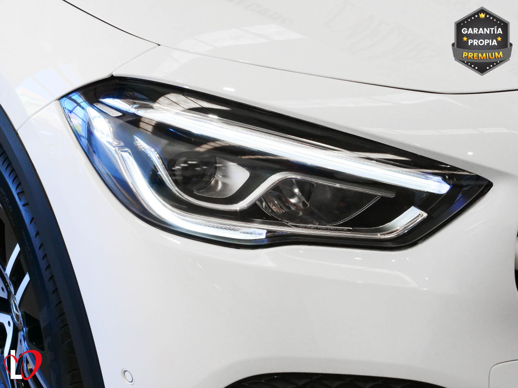 MERCEDES GLA 200 D AUTOM. 150 de segunda mano