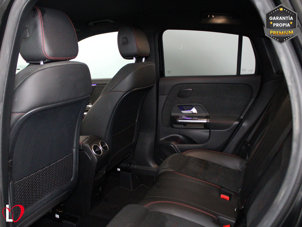 MERCEDES GLA 200 D AUTOM. AMG PREMIUM 150 de segunda mano