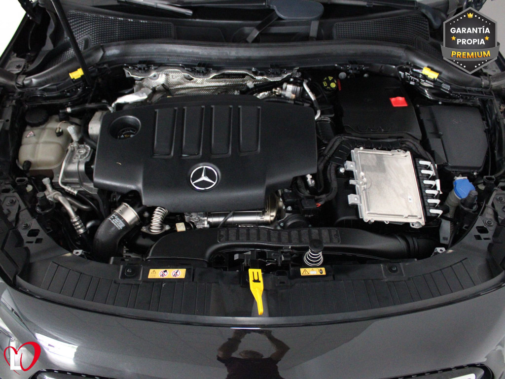 MERCEDES GLA 200 D AUTOM. AMG PREMIUM 150 de segunda mano