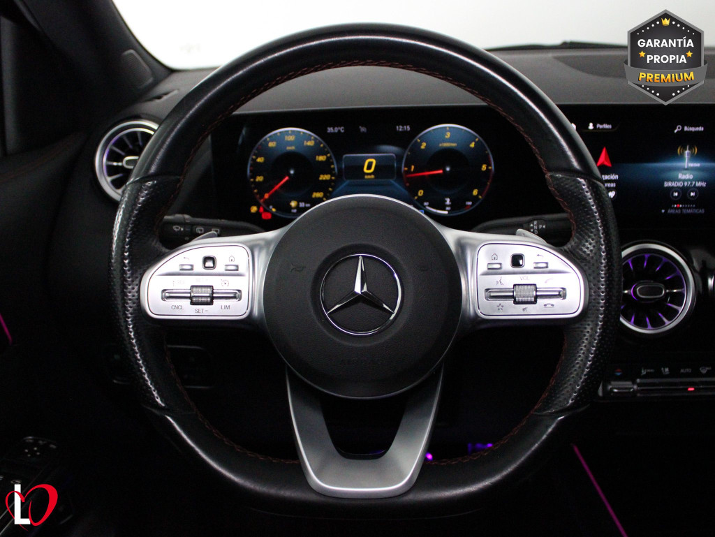 MERCEDES GLA 200 D AUTOM. AMG PREMIUM 150 de segunda mano