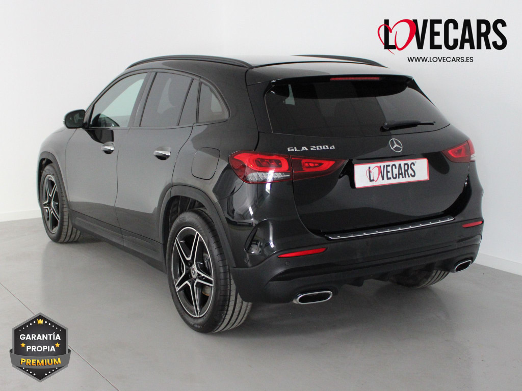 MERCEDES GLA 200 D AUTOM. AMG PREMIUM 150 de segunda mano