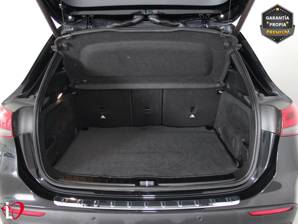 MERCEDES GLA 200 D AUTOM. AMG PREMIUM 150 de segunda mano