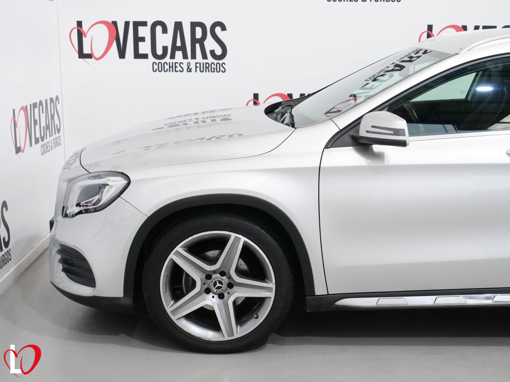 MERCEDES GLA 200 D AUTOMÁTICO AMG 136 de segunda mano
