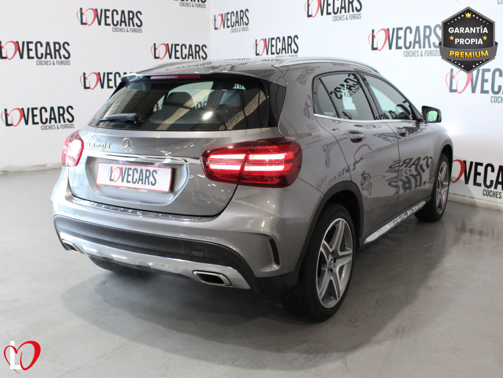 MERCEDES GLA 200 D AUTOMÁTICO AMG 136 de segunda mano