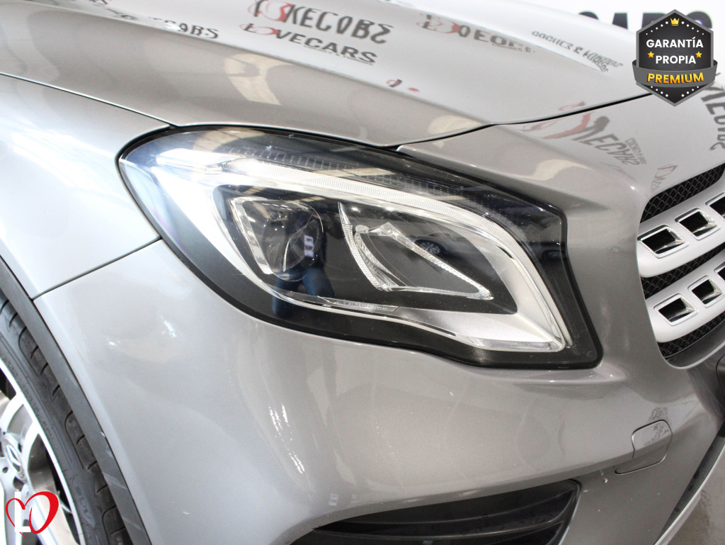 MERCEDES GLA 200 D AUTOMÁTICO AMG 136 de segunda mano