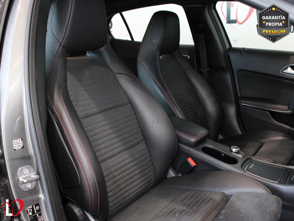 MERCEDES GLA 200 D AUTOMÁTICO AMG 136 de segunda mano