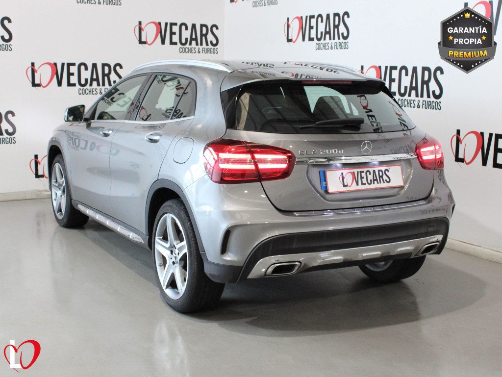 MERCEDES GLA 200 D AUTOMÁTICO AMG 136 de segunda mano