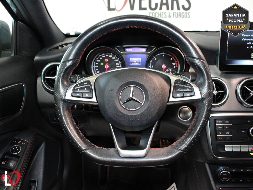 MERCEDES GLA 200 D AUTOMÁTICO AMG 136 de segunda mano