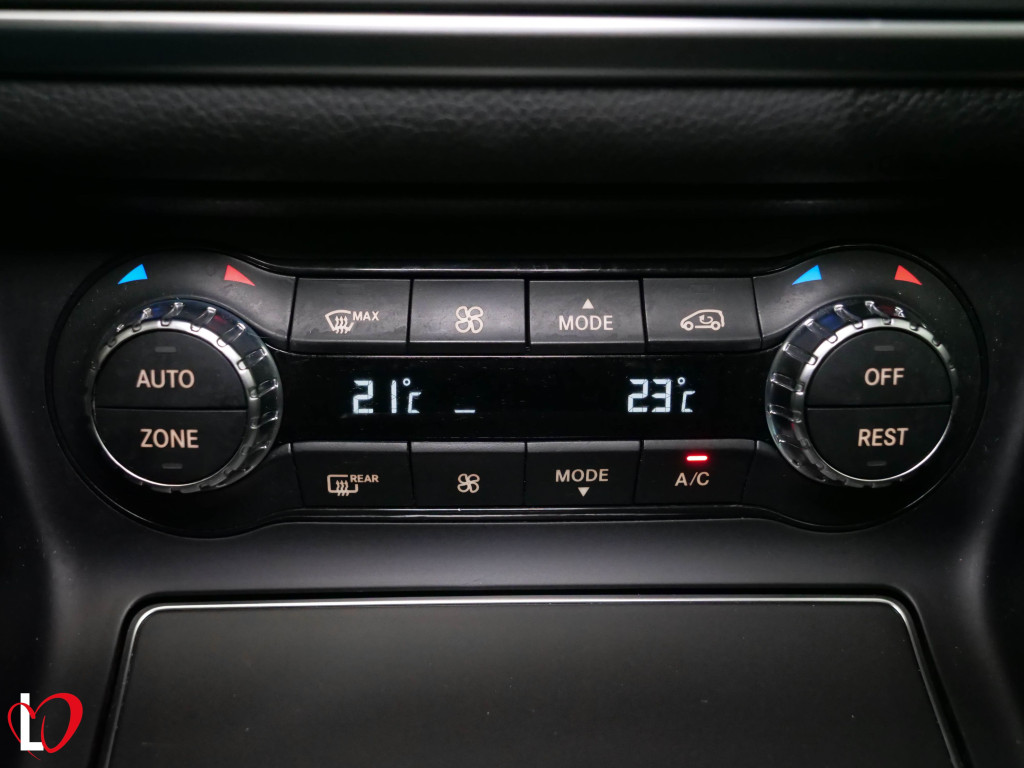 MERCEDES GLA 200 D AUTOMÁTICO AMG 136 de segunda mano