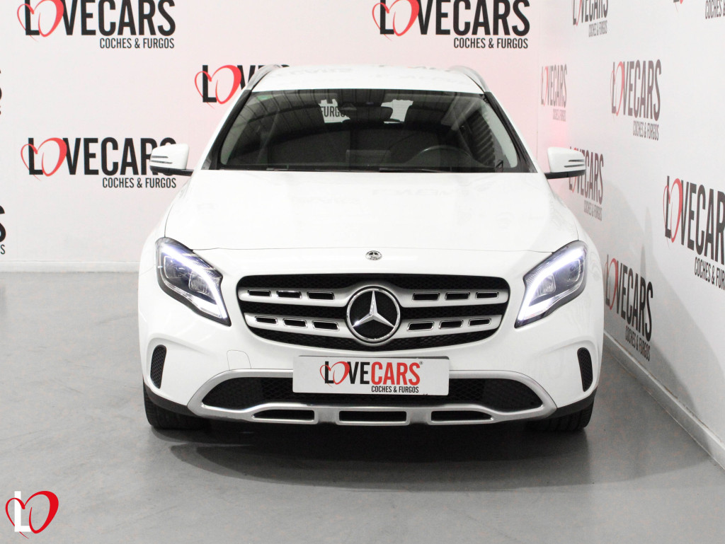 MERCEDES GLA 200 D AUTOMÁTICO URBAN 136 de segunda mano