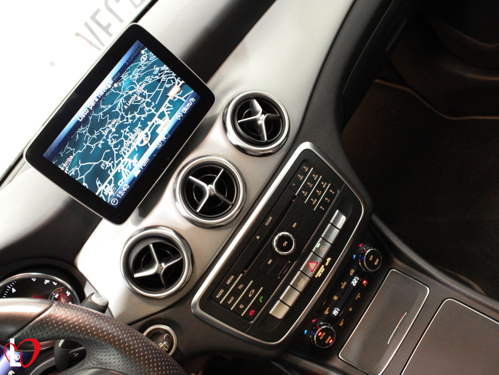 MERCEDES GLA 200 D AUTOMÁTICO URBAN 136 de segunda mano