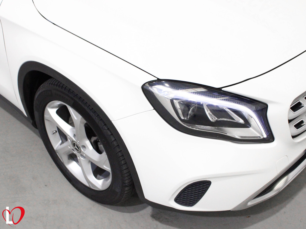 MERCEDES GLA 200 D AUTOMÁTICO URBAN 136 de segunda mano