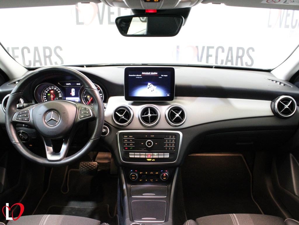 MERCEDES GLA 200 D AUTOMÁTICO URBAN 136 de segunda mano