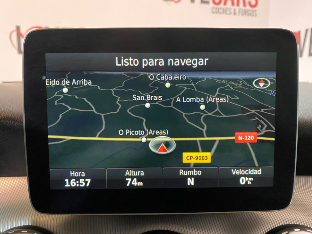 MERCEDES GLA 200 D BUSINESS EXECUTIVE de segunda mano