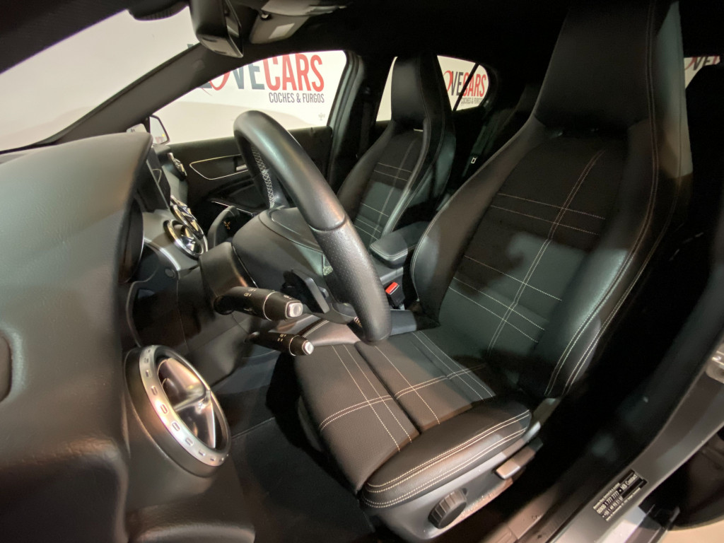 MERCEDES GLA 200 D BUSINESS EXECUTIVE de segunda mano