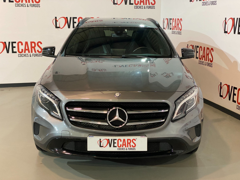 MERCEDES GLA 200 D BUSINESS EXECUTIVE de segunda mano