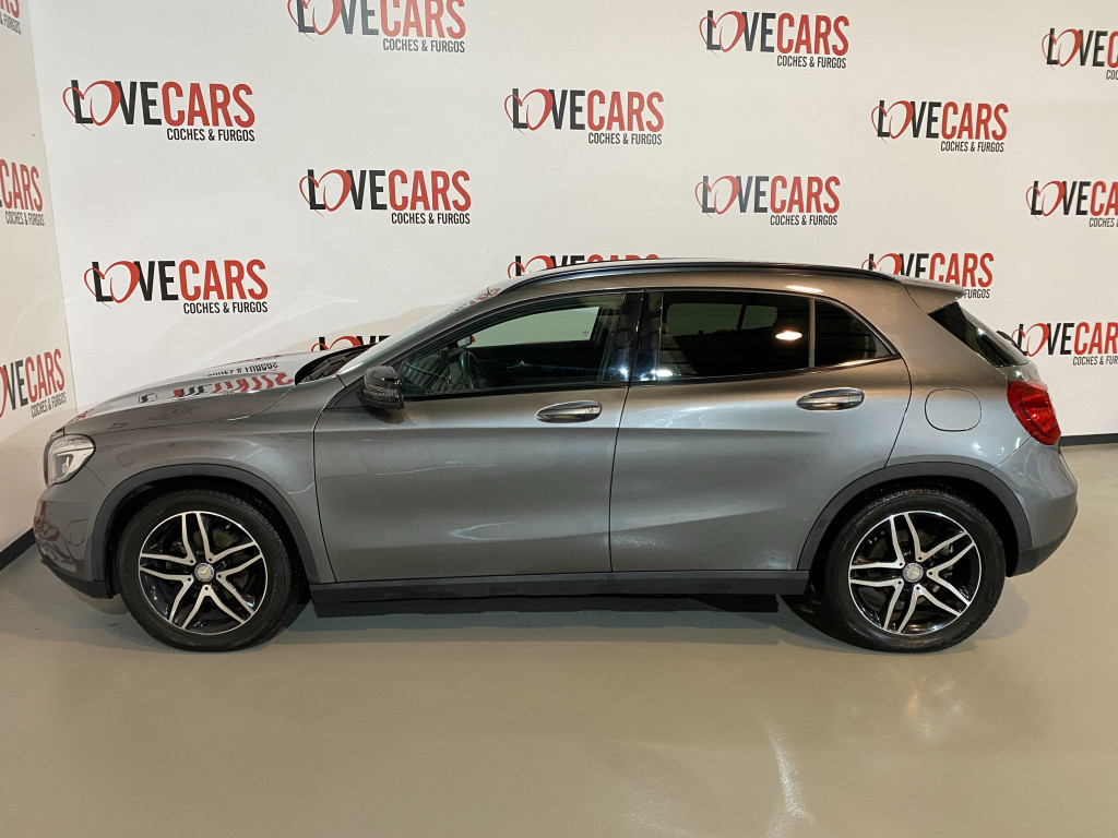 MERCEDES GLA 200 D BUSINESS EXECUTIVE de segunda mano
