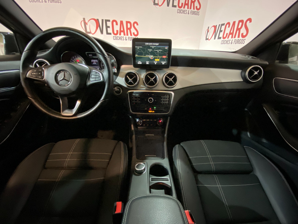 MERCEDES GLA 200 D BUSINESS EXECUTIVE de segunda mano