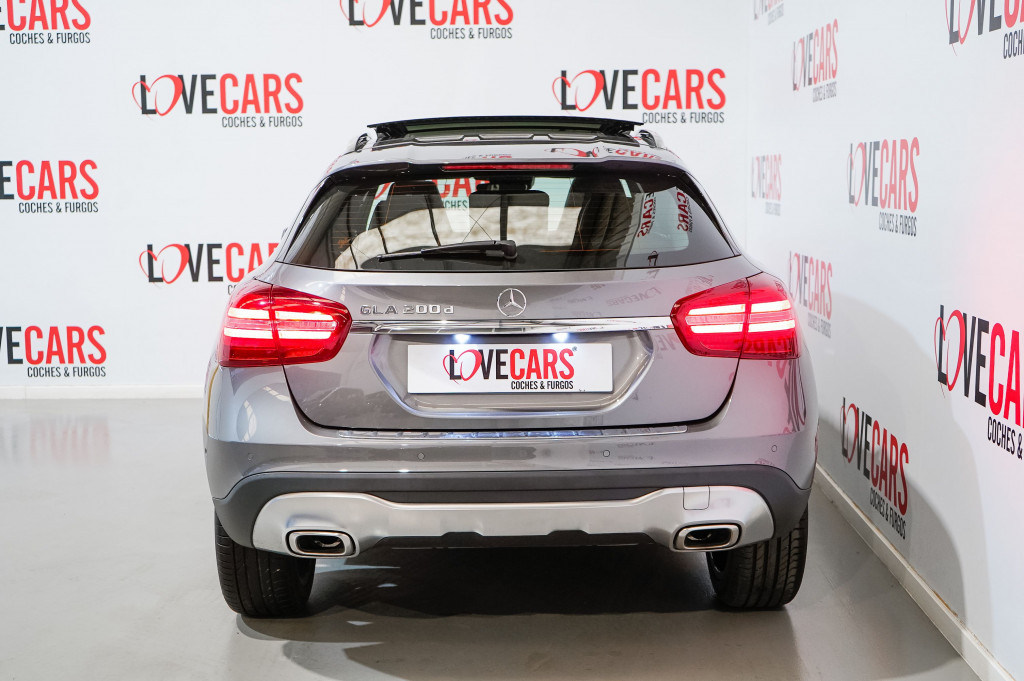MERCEDES GLA 200 D EXECUTIVE TECHO 136 de segunda mano