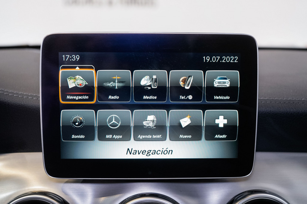 MERCEDES GLA 200 D EXECUTIVE TECHO 136 de segunda mano